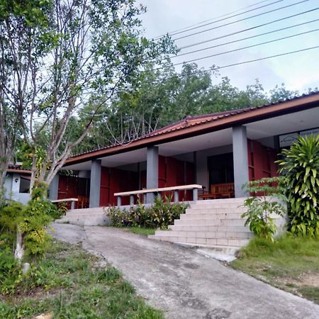 Baanphong Lanta Vila Ko Lanta Exterior foto