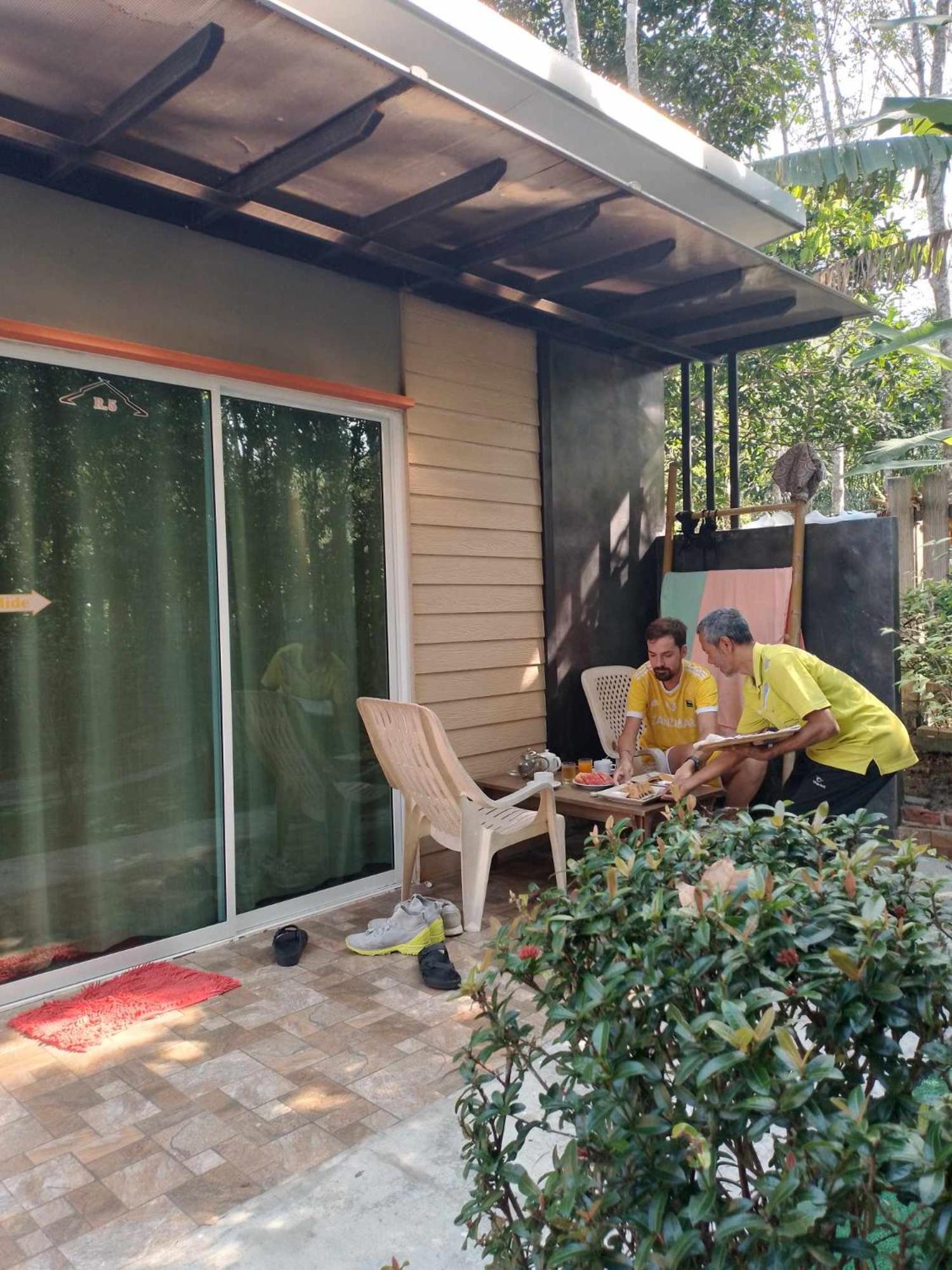 Baanphong Lanta Vila Ko Lanta Exterior foto
